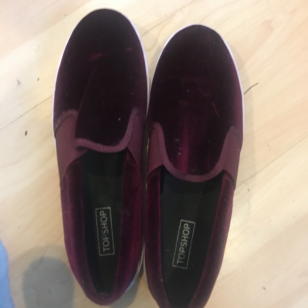 Velvet sneaker - Picture 2 of 7